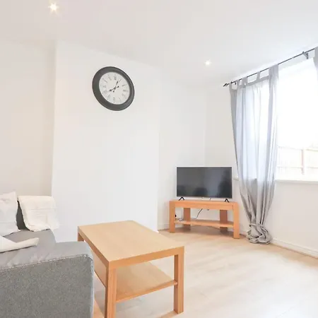 Tatil Evi Lovely 3 Bedroom Property In Filton Bristol